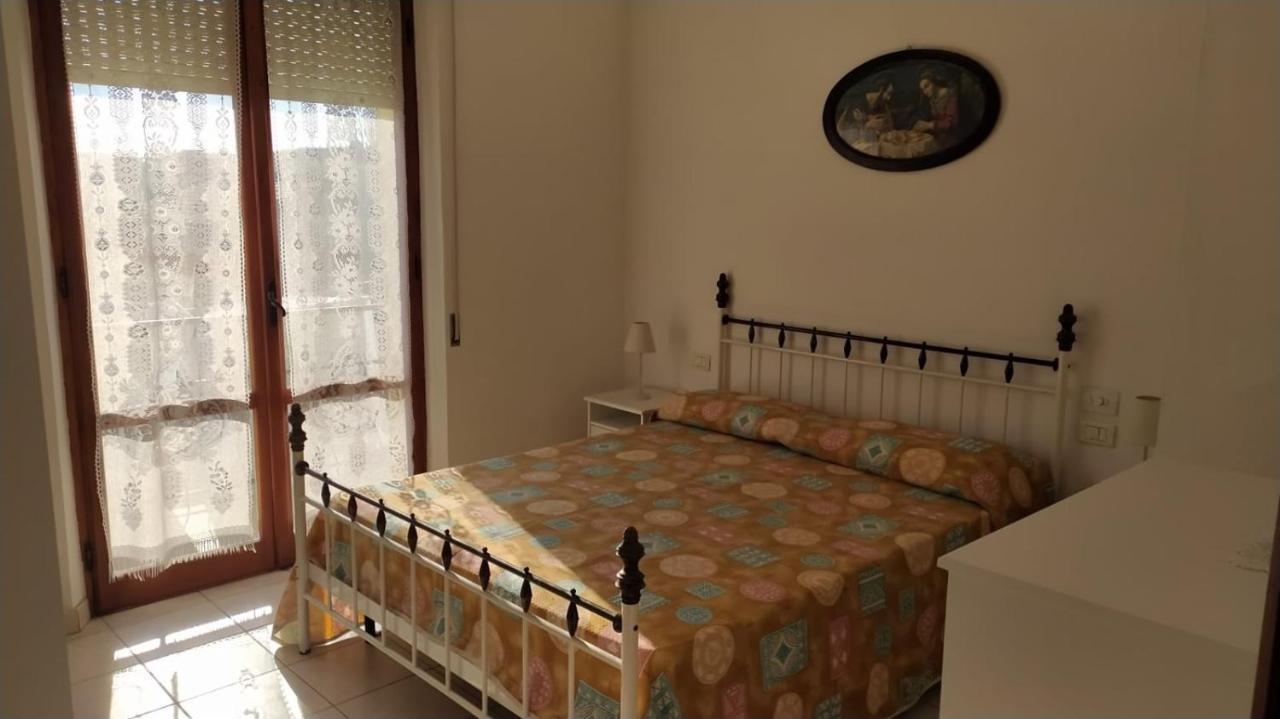 Appartamento Marcella A Due Passi Dal Mare 마르첼리 외부 사진
